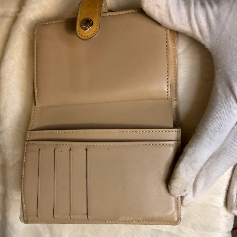 Louis Vuitton Yellow Monogram Vernis Wallet - Picture 10 of 16